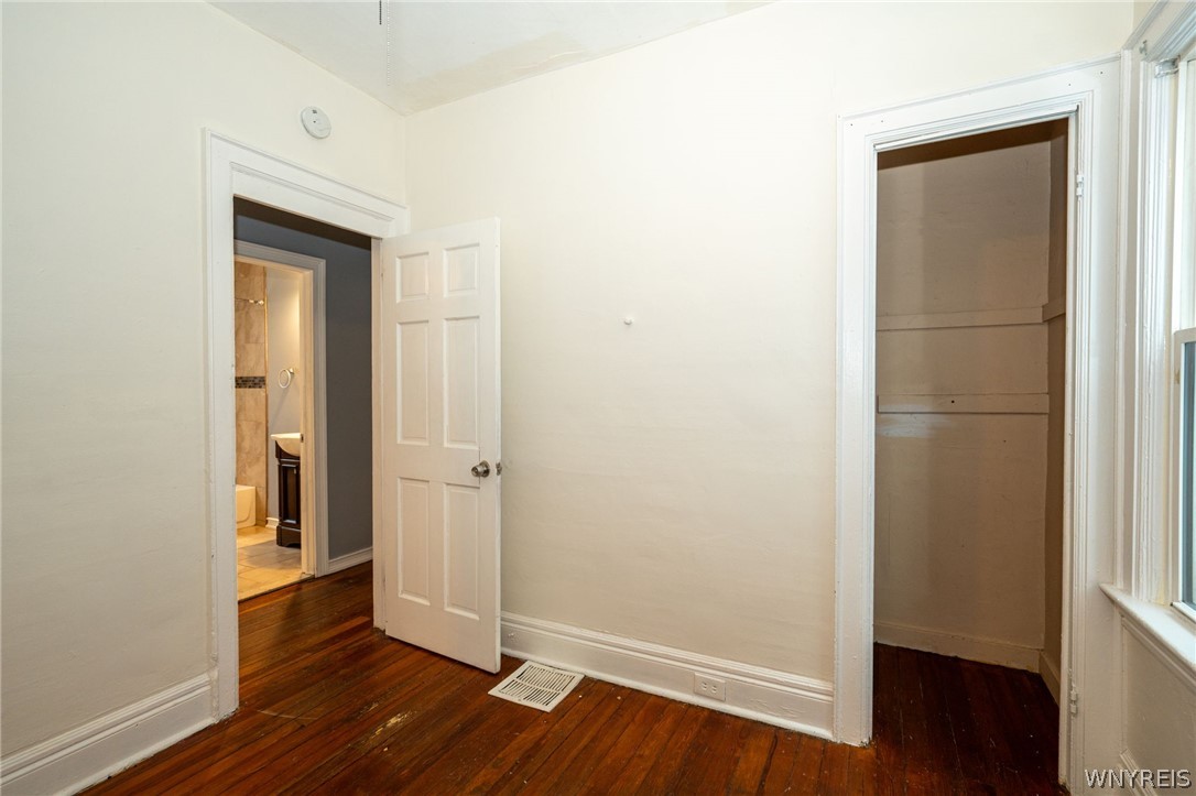 11 Hoyt Street Buffalo, NY 14213 - Photo 23 of 36