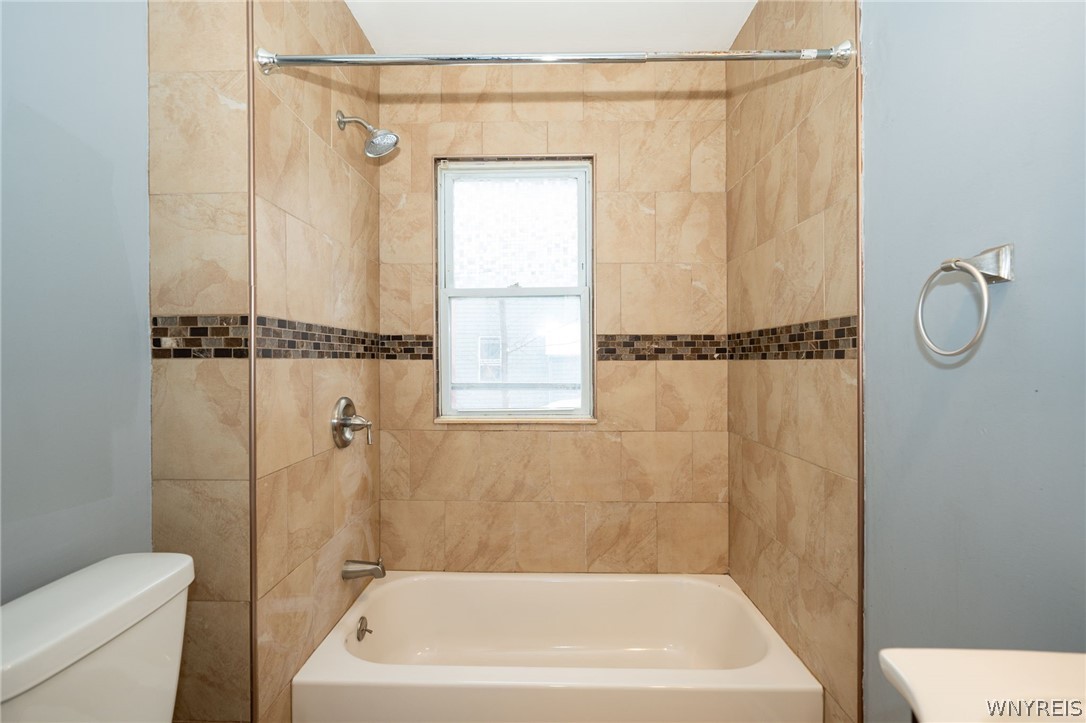 11 Hoyt Street Buffalo, NY 14213 - Photo 25 of 36