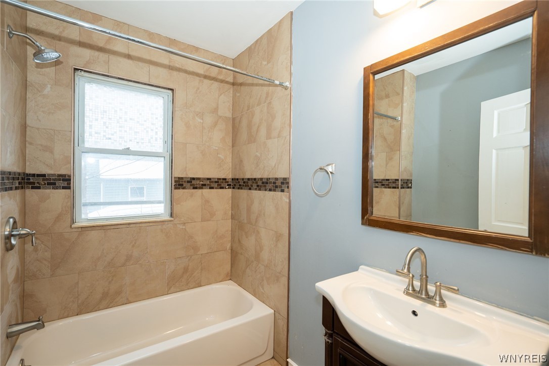 11 Hoyt Street Buffalo, NY 14213 - Photo 26 of 36