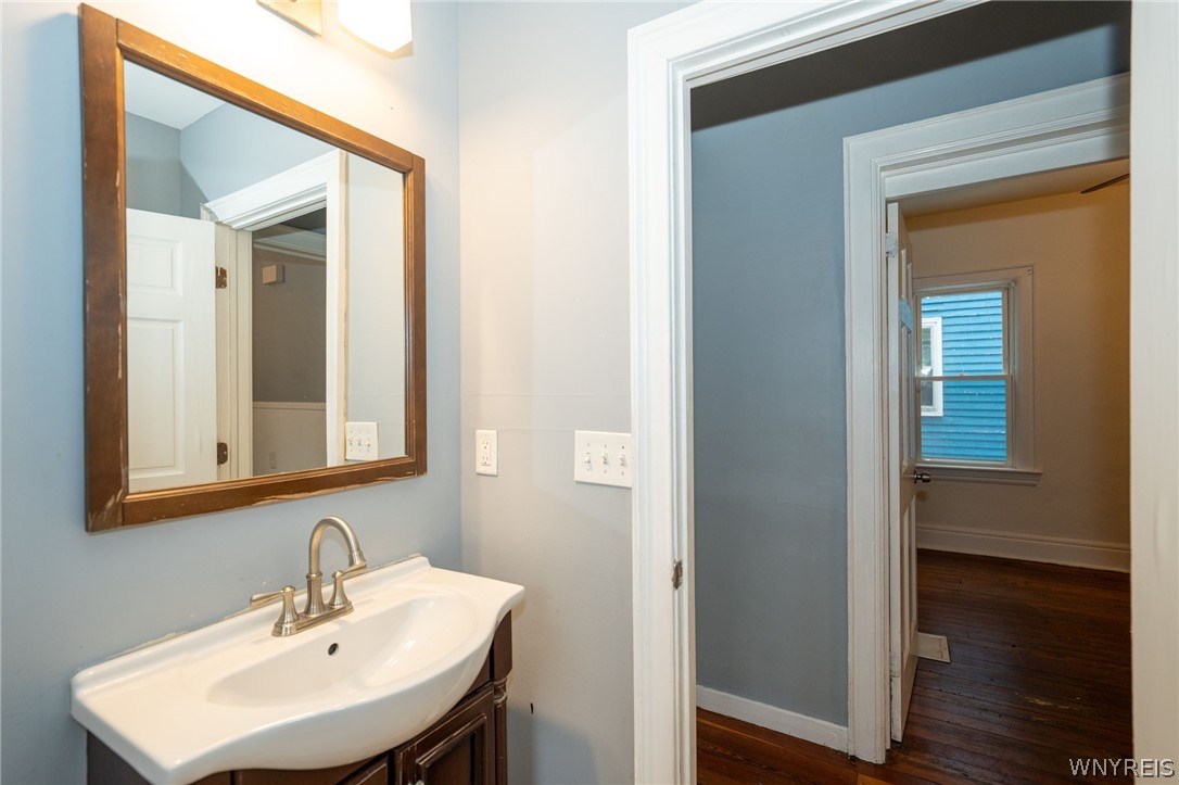 11 Hoyt Street Buffalo, NY 14213 - Photo 27 of 36