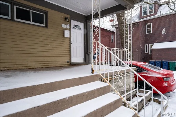 $1,850 | 11 Hoyt Street, Buffalo, NY 14213