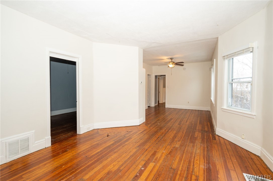 11 Hoyt Street Buffalo, NY 14213 - Photo 6 of 36