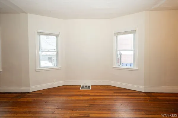 $1,850 | 11 Hoyt Street, Buffalo, NY 14213