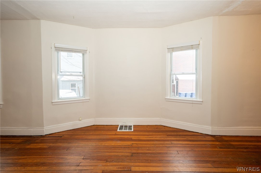 11 Hoyt Street Buffalo, NY 14213 - Photo 8 of 36