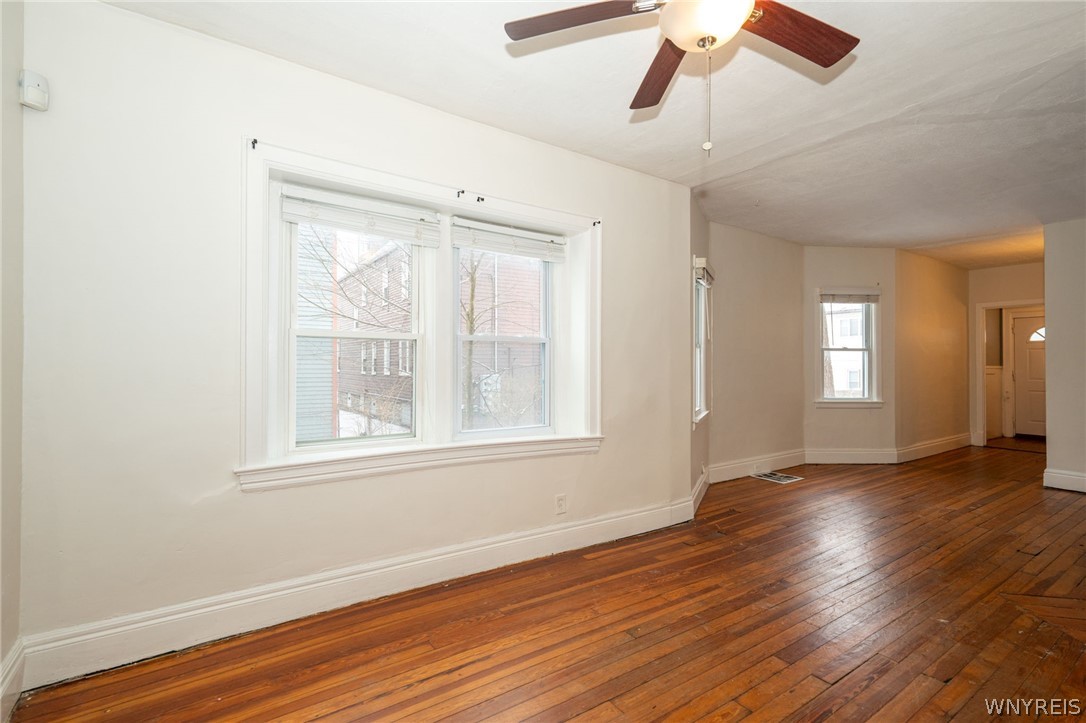 11 Hoyt Street Buffalo, NY 14213 - Photo 9 of 36