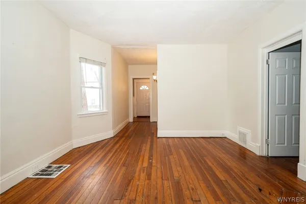 $1,850 | 11 Hoyt Street, Buffalo, NY 14213