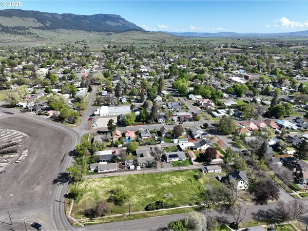 $220,000 | 1303 T Avenue, La Grande, OR 97850