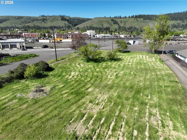 $220,000 | 1303 T Avenue, La Grande, OR 97850