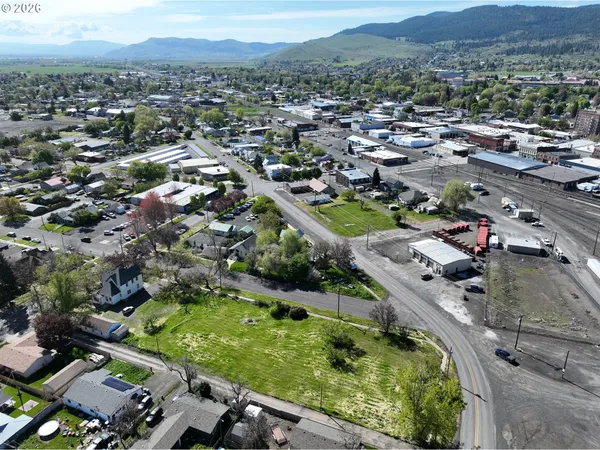 $220,000 | 1303 T Avenue, La Grande, OR 97850