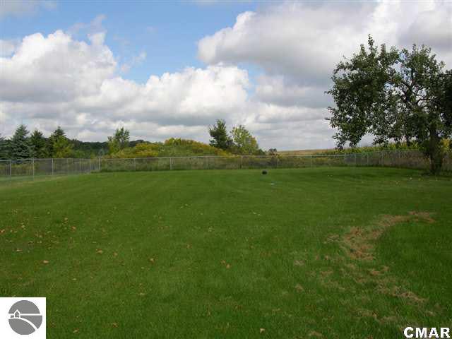 255 East Remus Road Mount Pleasant, MI 48858 - Photo 13 of 17 1772359-12.JPG