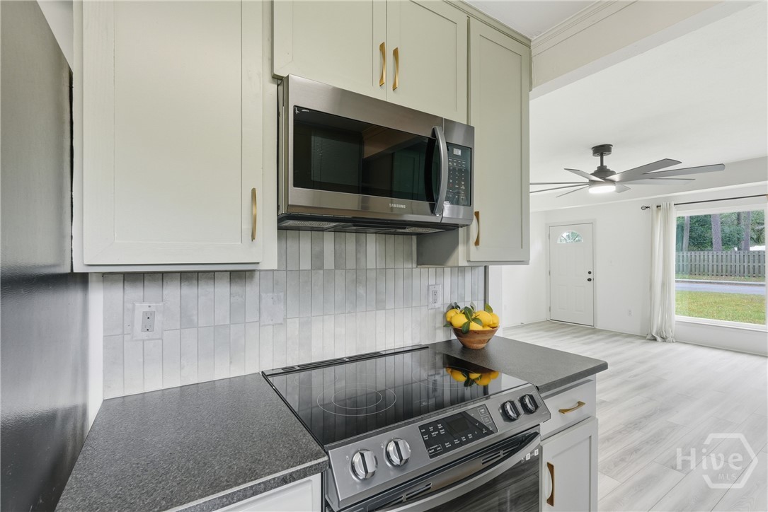 1602 Kings Way Savannah, GA 31406 - Photo 13 of 32