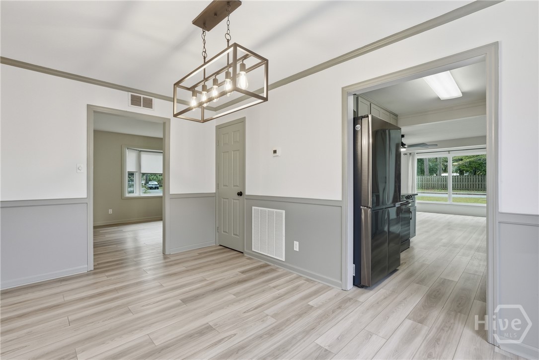 1602 Kings Way Savannah, GA 31406 - Photo 7 of 32