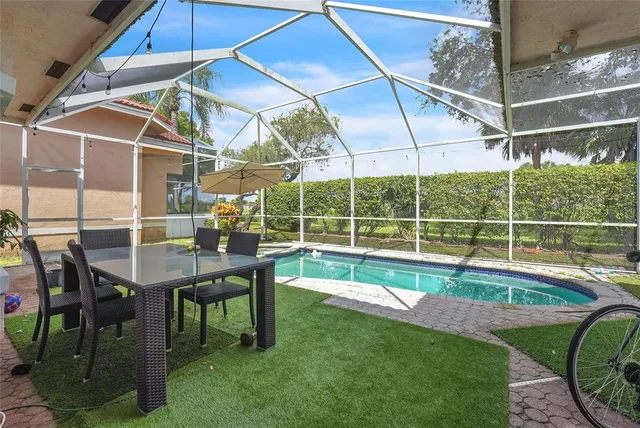 $549,999 | 7701 Highlands Circle, Margate, FL 33063