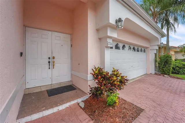 $549,999 | 7701 Highlands Circle, Margate, FL 33063