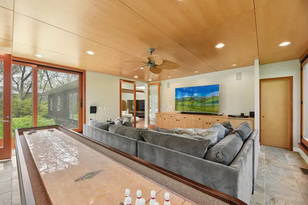$2,800,000 | 3214 Miami Trail, Michigan City, IN 46360