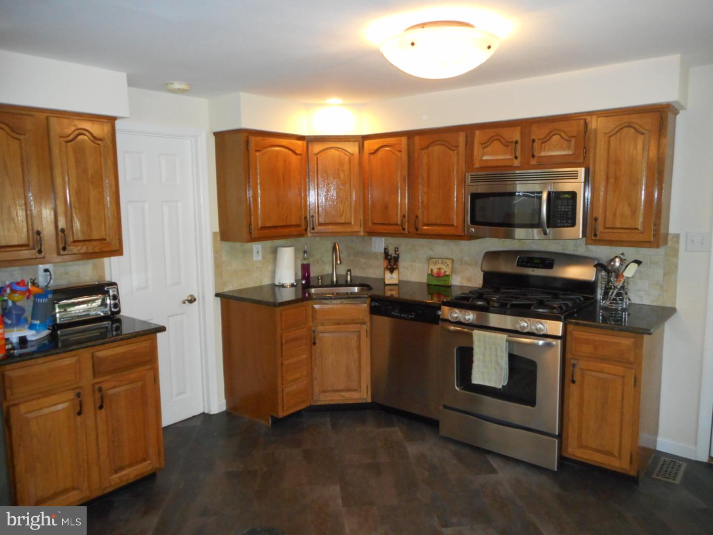 19 Cedar Brook Road Sicklerville, NJ 08081 - Photo 10 of 25