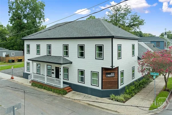 $1,700 | 637 East Anderson Street, Unit B, Savannah, GA 31401