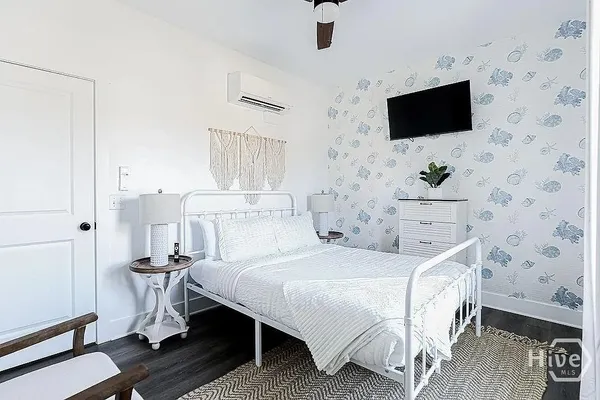 $1,700 | 637 East Anderson Street, Unit B, Savannah, GA 31401