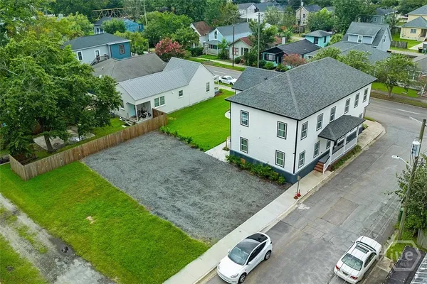 $1,700 | 637 East Anderson Street, Unit B, Savannah, GA 31401