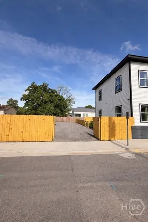 $1,700 | 637 East Anderson Street, Unit B, Savannah, GA 31401