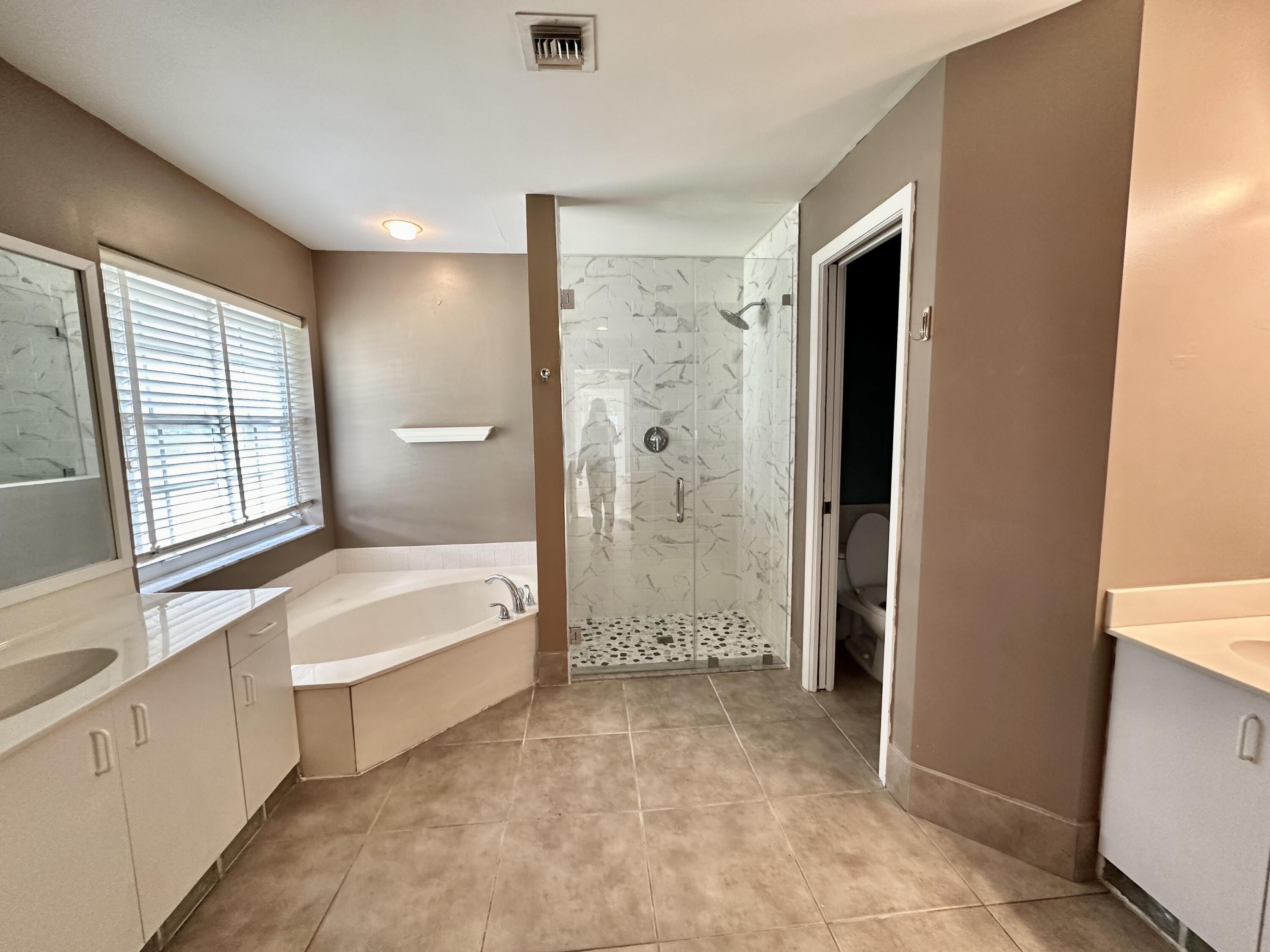 12093 170th Road North Jupiter, FL 33478 - Photo 16 of 35 IMG_8398