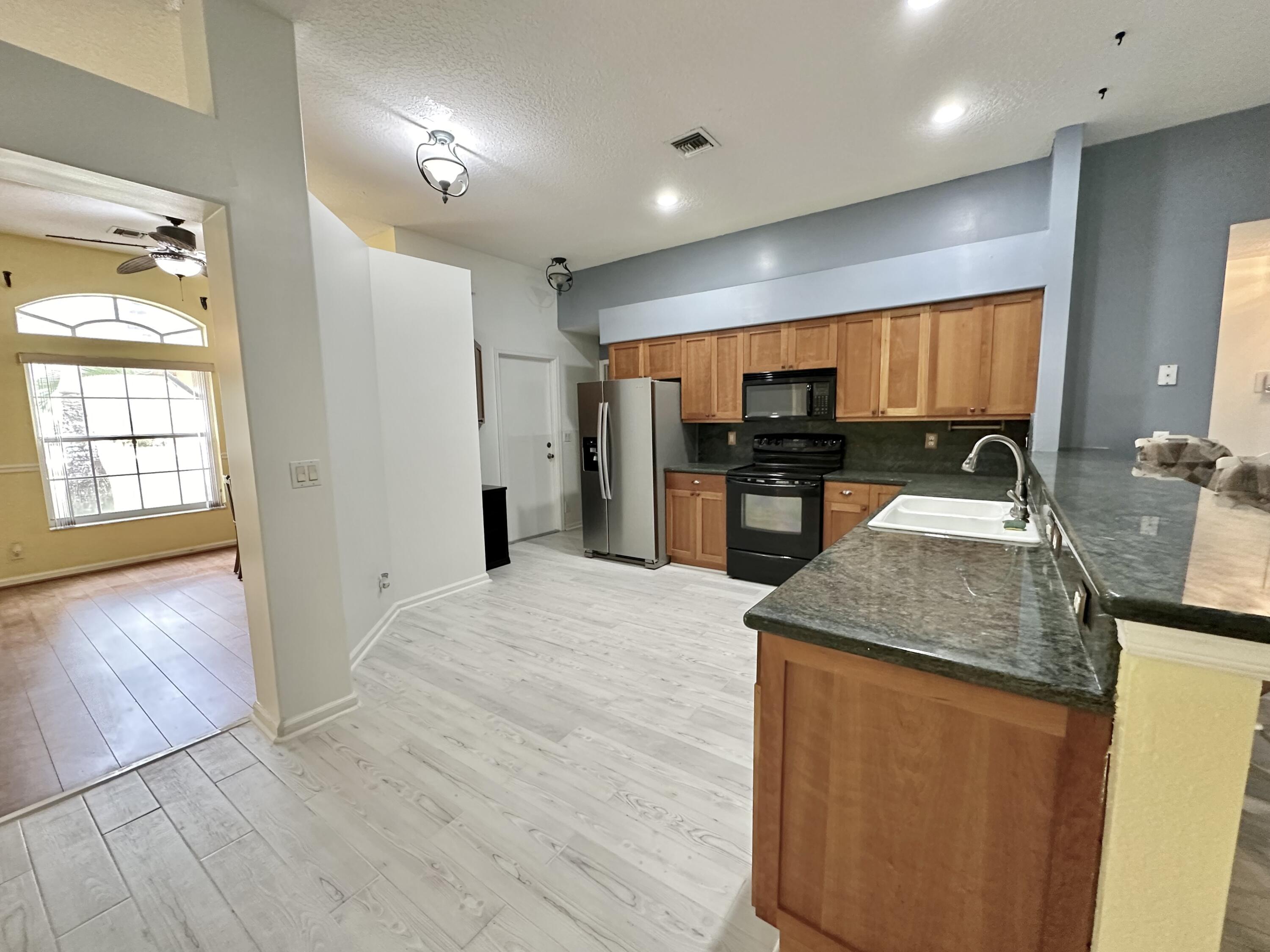 12093 170th Road North Jupiter, FL 33478 - Photo 10 of 35 IMG_8395