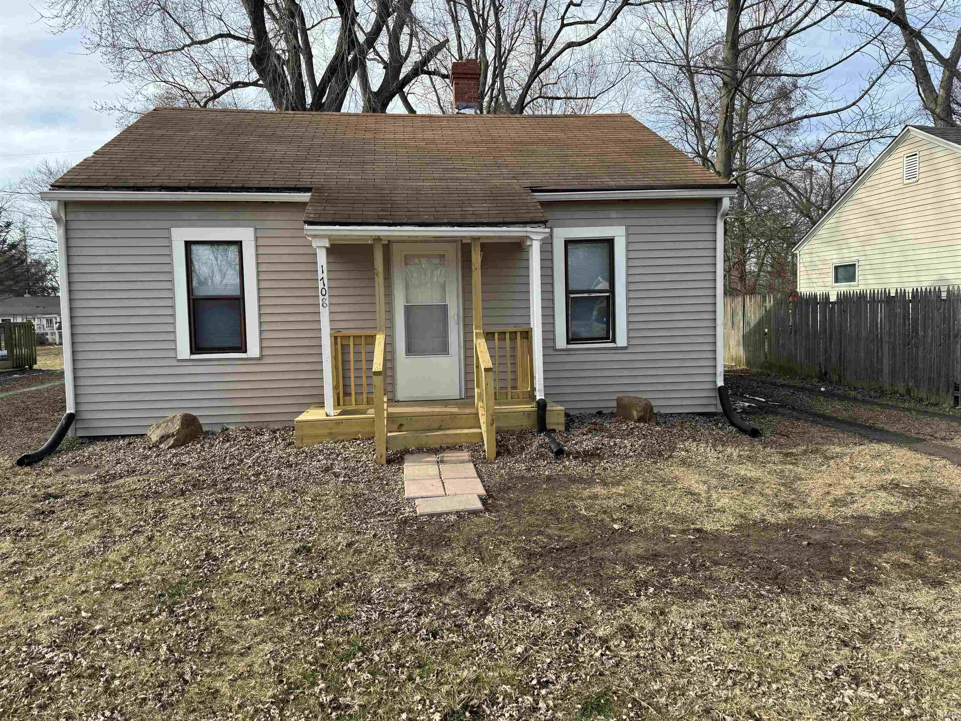 1708 Godfrey Road Fort Wayne, IN 46819 - Photo 2 of 11