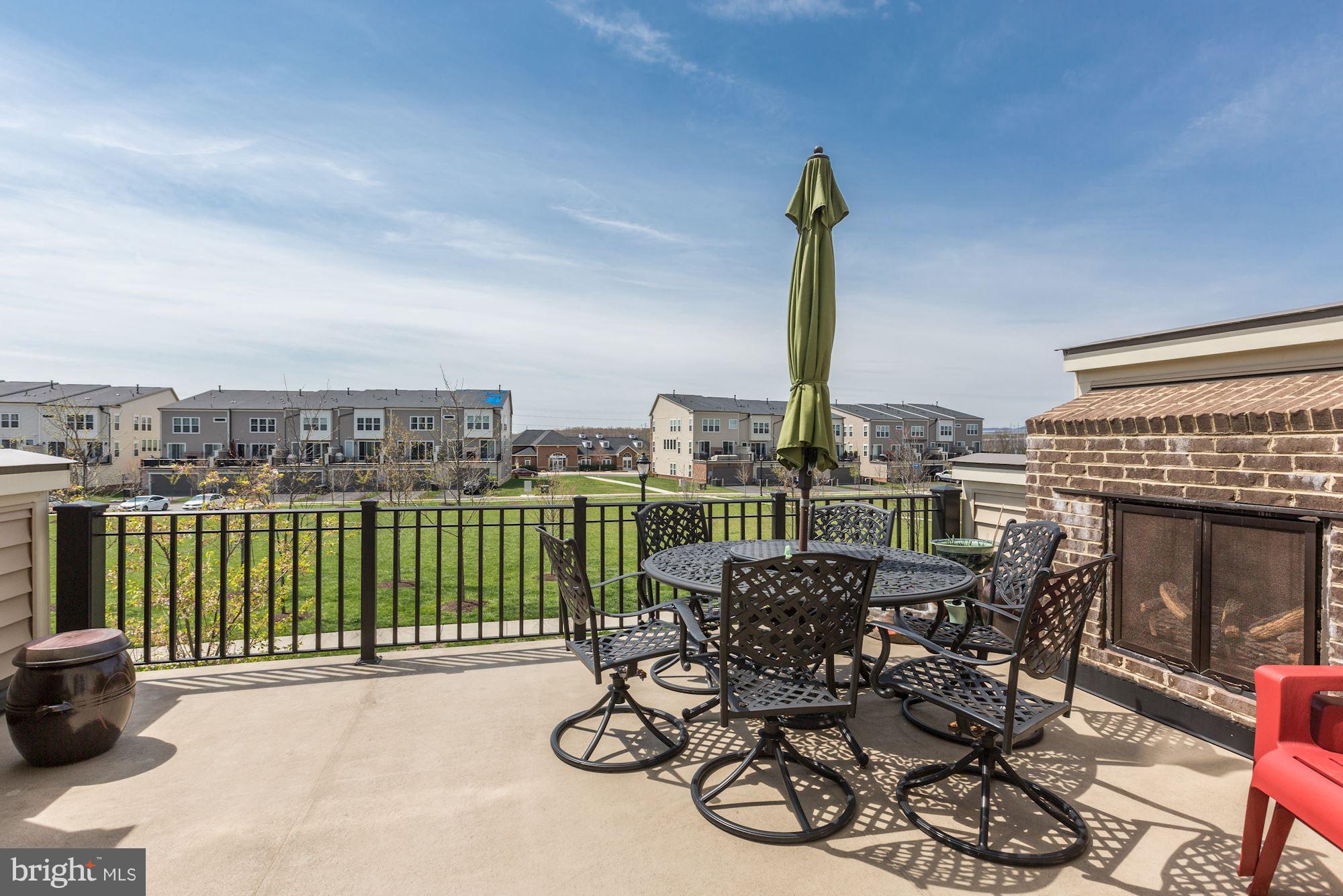 42267 Riggins Ridge Terrace Ashburn, VA 20148 - Photo 21 of 22 Exterior (Rear)
