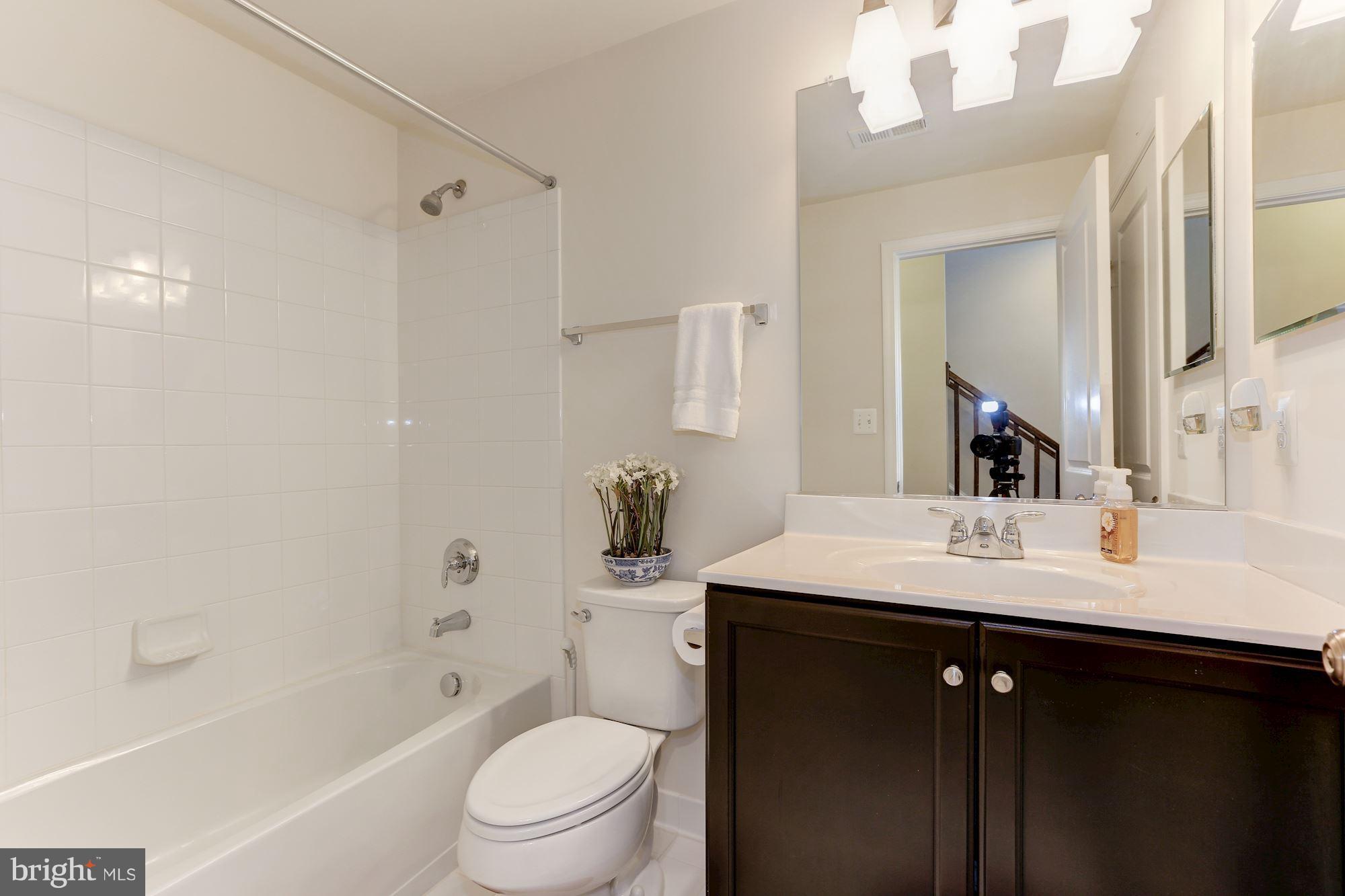 42267 Riggins Ridge Terrace Ashburn, VA 20148 - Photo 5 of 22 Full Bath in Basement