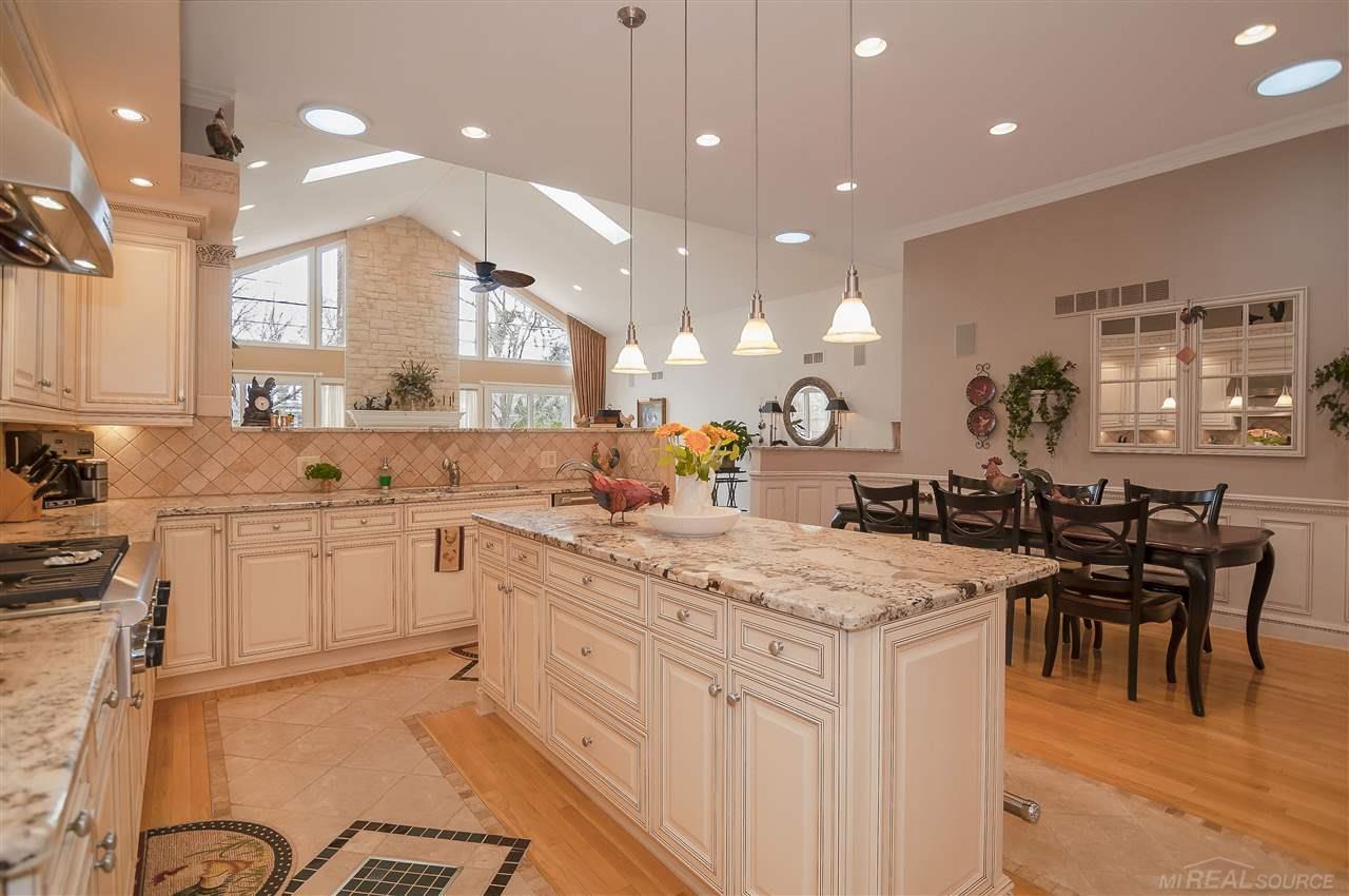 1010 North Renaud Road Grosse Pointe, MI 48236 - Photo 23 of 61 31344418-22.JPG