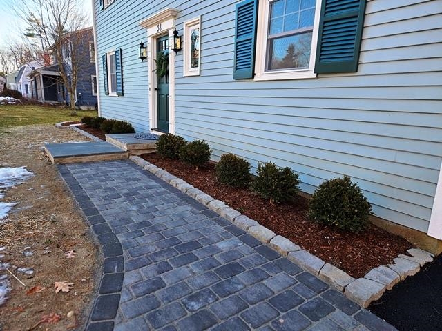 38 Greenbriar Road Keene, NH 03431 - Photo 3 of 60