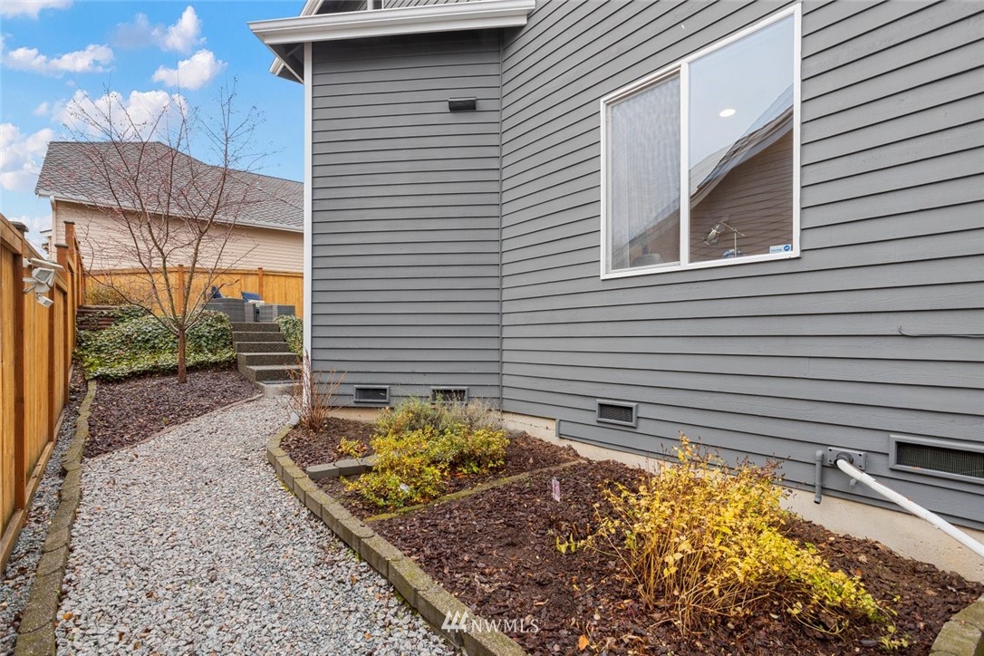 2719 202nd Street Southeast Bothell, WA 98012 - Photo 31 of 37 Gallery Image 31