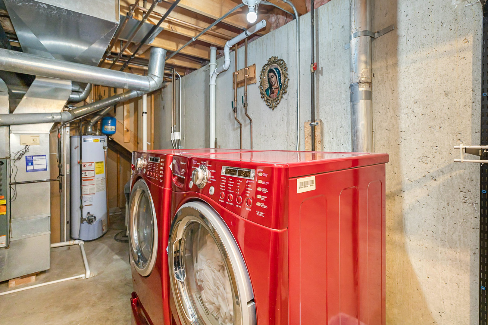 1560 Mallards Cove Beecher, IL 60401 - Photo 26 of 43 a utility room with dryer and washer