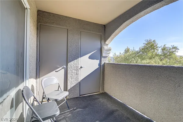 $1,600 | 5055 West Hacienda Avenue, Unit 2124, Las Vegas, NV 89118