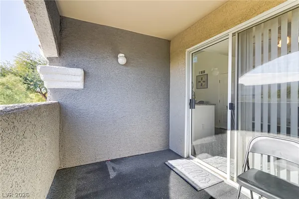 $1,600 | 5055 West Hacienda Avenue, Unit 2124, Las Vegas, NV 89118