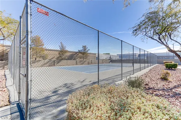 $1,600 | 5055 West Hacienda Avenue, Unit 2124, Las Vegas, NV 89118