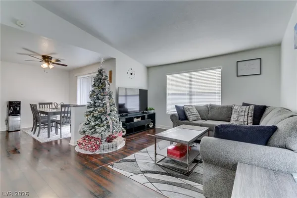 $1,600 | 5055 West Hacienda Avenue, Unit 2124, Las Vegas, NV 89118