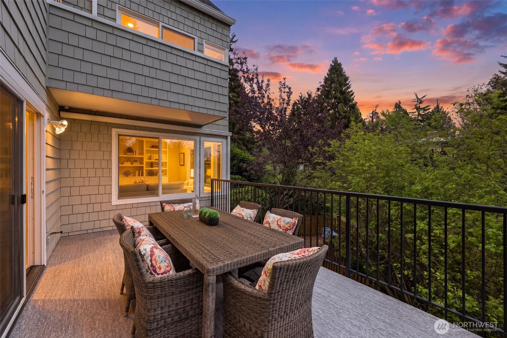 4011 Southwest Webster Street Seattle, WA 98136 - Photo 13 of 37