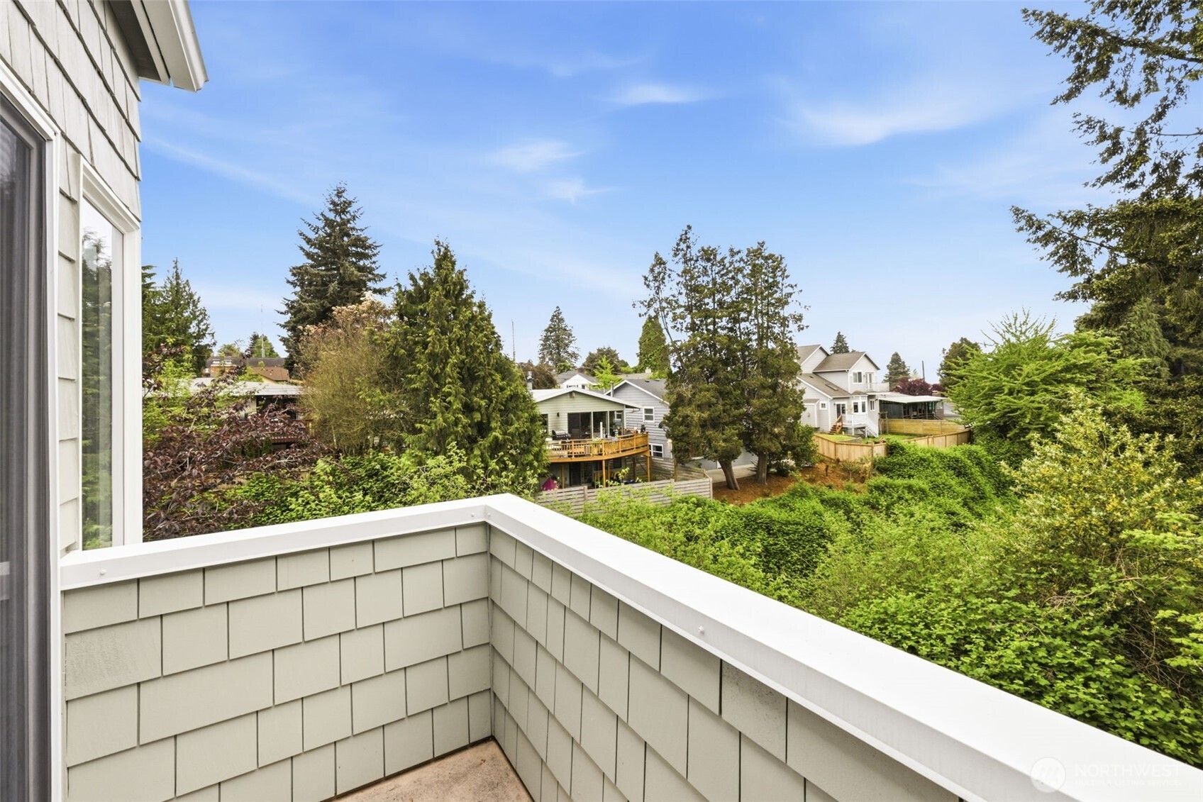4011 Southwest Webster Street Seattle, WA 98136 - Photo 18 of 37
