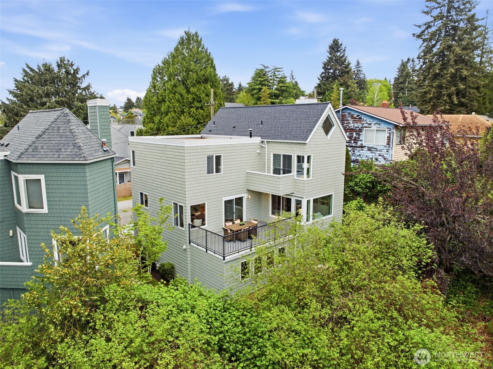 4011 Southwest Webster Street Seattle, WA 98136 - Photo 2 of 37