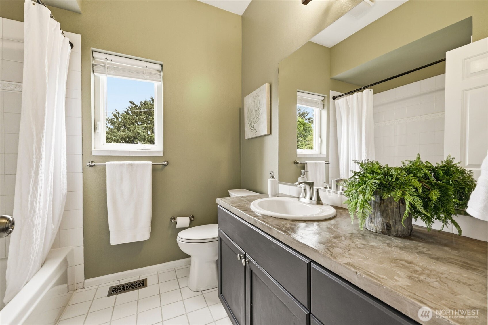 4011 Southwest Webster Street Seattle, WA 98136 - Photo 22 of 37