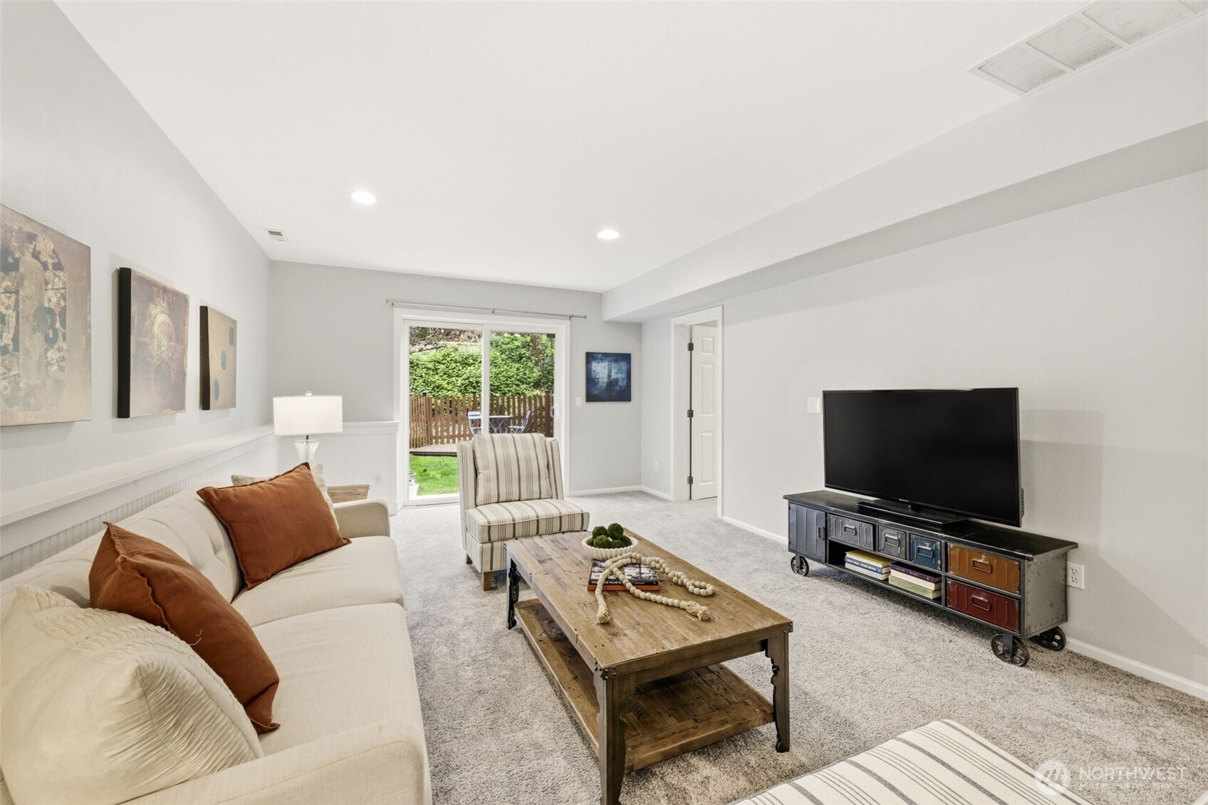 4011 Southwest Webster Street Seattle, WA 98136 - Photo 23 of 37