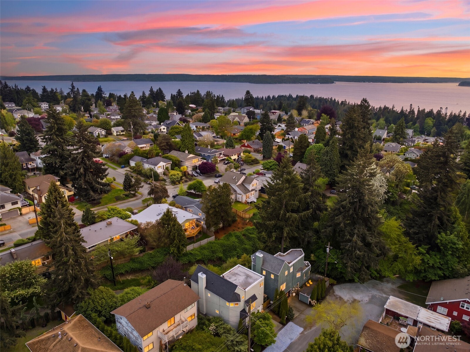 4011 Southwest Webster Street Seattle, WA 98136 - Photo 32 of 37