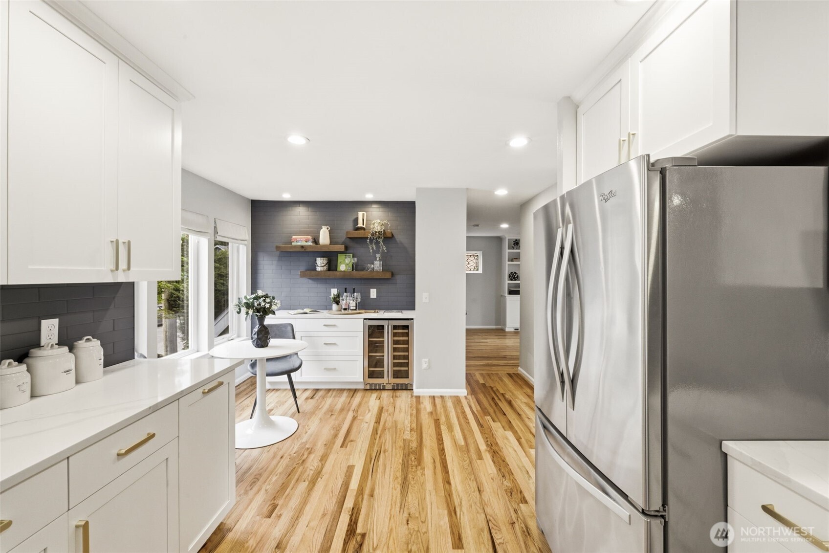 4011 Southwest Webster Street Seattle, WA 98136 - Photo 9 of 37