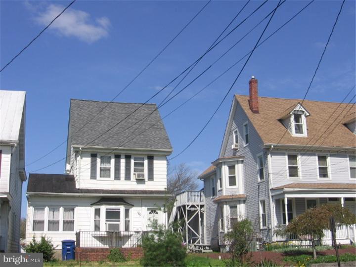 182 Madison Avenue Mount Holly, NJ 08060 - Photo 18 of 19 Exterior Front