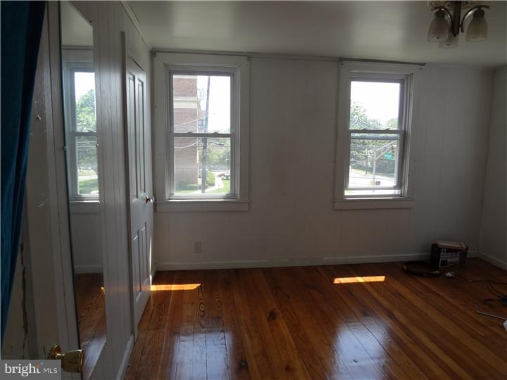 182 Madison Avenue Mount Holly, NJ 08060 - Photo 10 of 19 Bedroom - Main