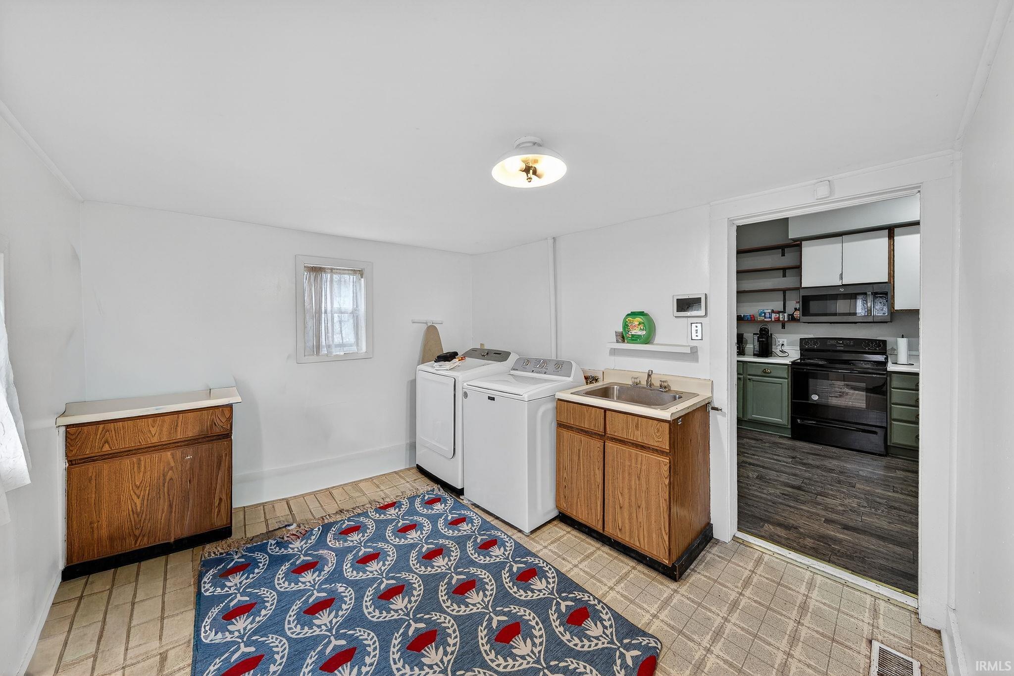1010 West Washington Street South Bend, IN 46601 - Photo 16 of 36