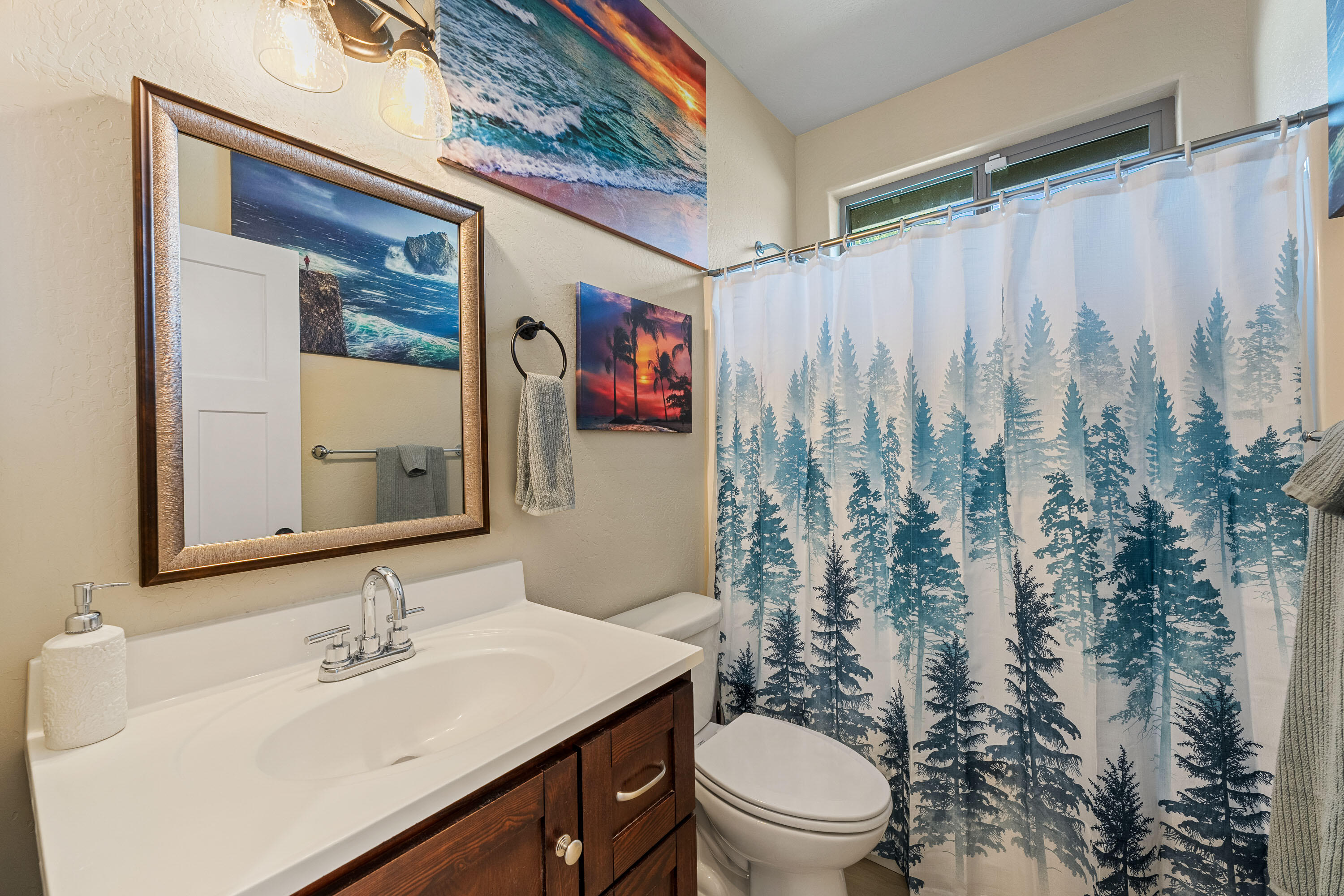 1764 Harbeck Road Grants Pass, OR 97527 - Photo 16 of 28 INT (17 of 18)