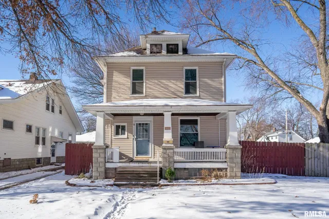 $135,000 | 1602 37th Street, Rock Island, IL 61201