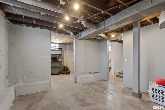 $135,000 | 1602 37th Street, Rock Island, IL 61201